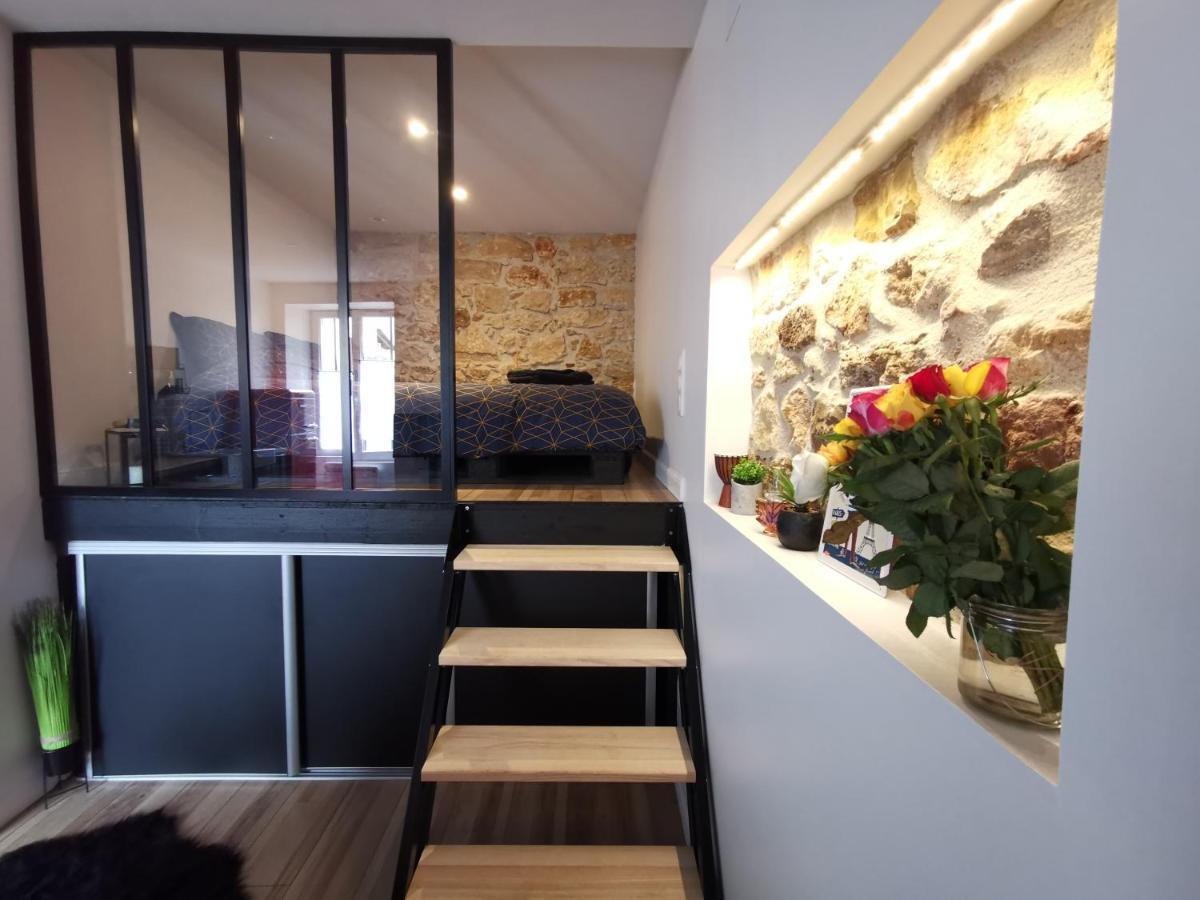 Studio Atypique Immeuble De 1820 Fumel Luaran gambar